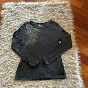 Marmot Women's Long Sleeve Tee in Black with Green Accent